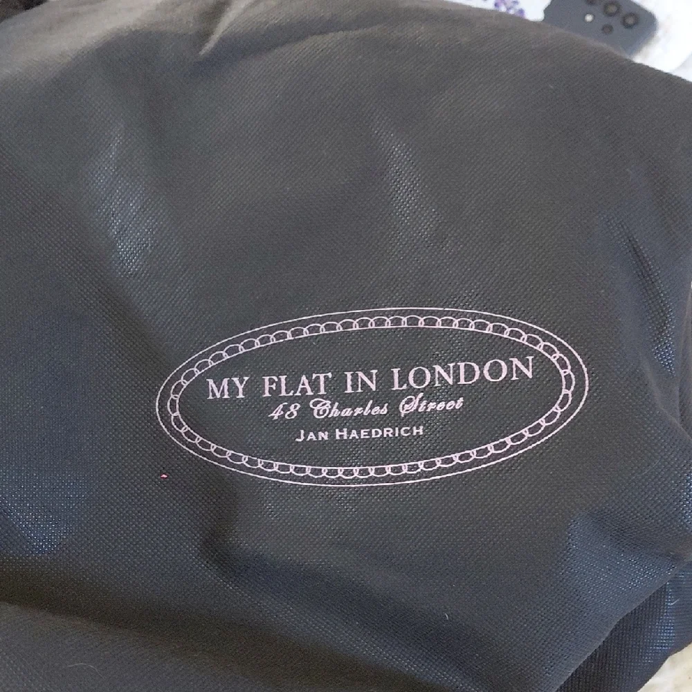 My Flat in London Black and Gray Scottie Dog Travel Carrier